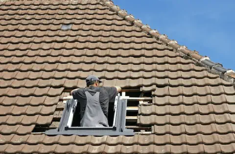 Pose de velux - Rueil-la-Gadelière